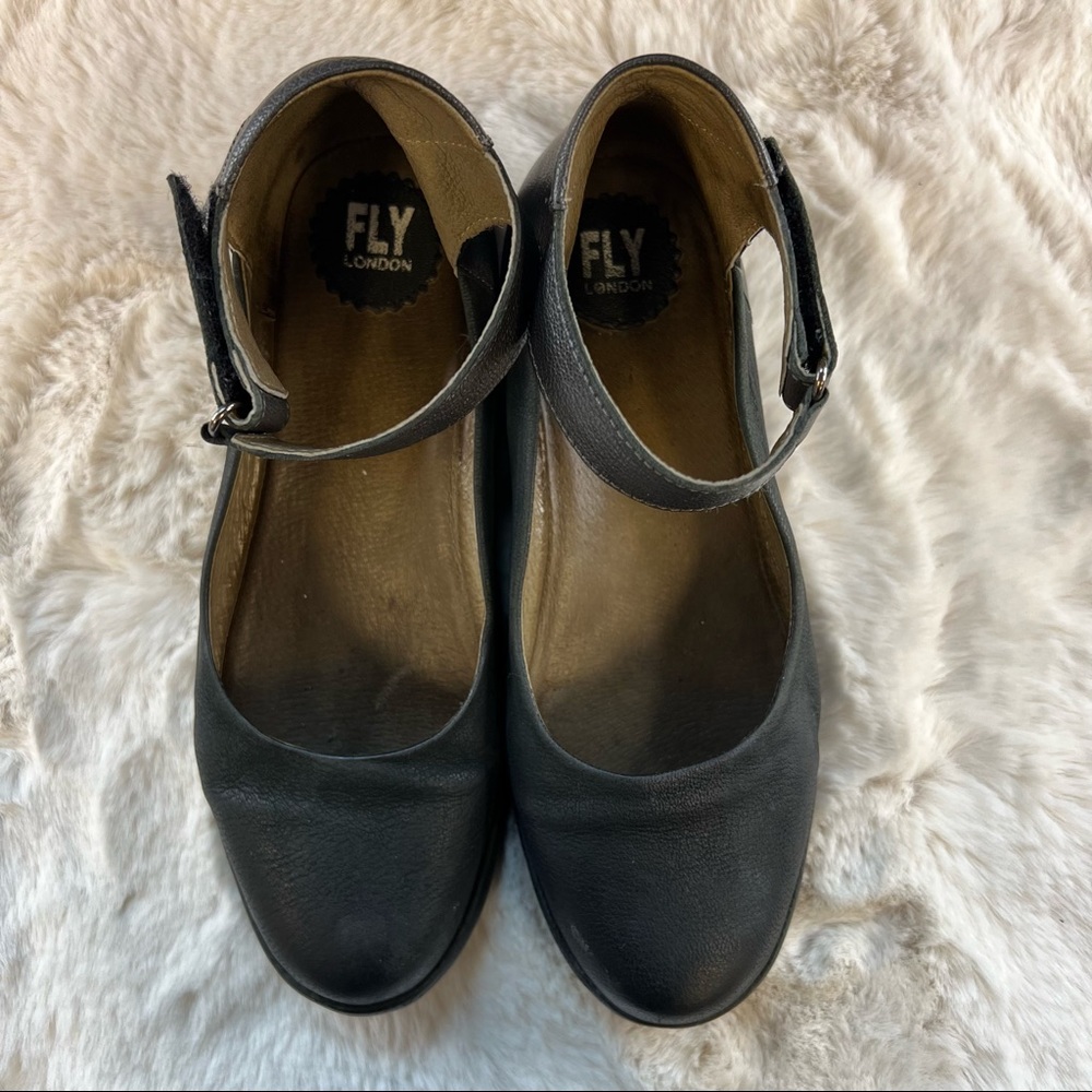 Fly London Gray & Black Wedge Slip-On Shoes Sz 39/9 - Picture 8 of 12